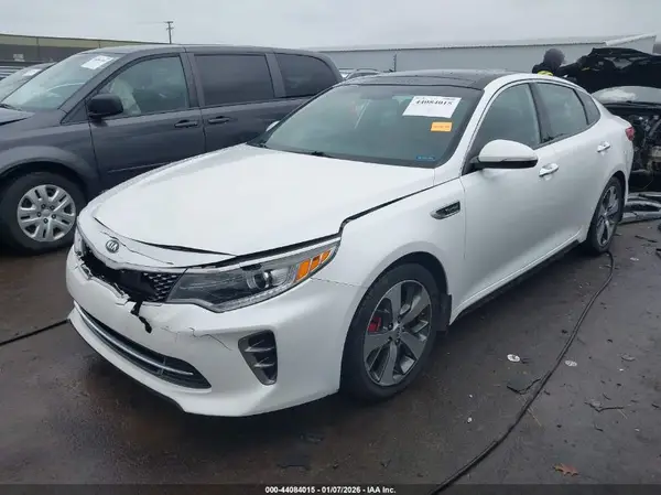 5XXGW4L22GG017425 2016 KIA OPTIMA - Image 2