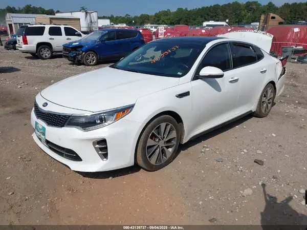 5XXGW4L22GG079651 2016 KIA OPTIMA - Image 2