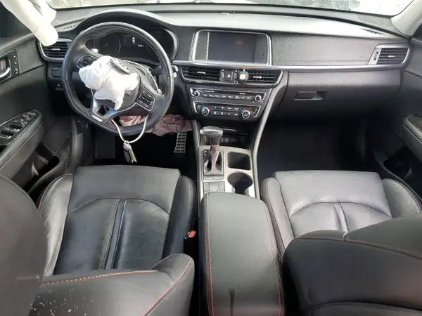 5XXGW4L22HG135203 2017 KIA OPTIMA - Image 8