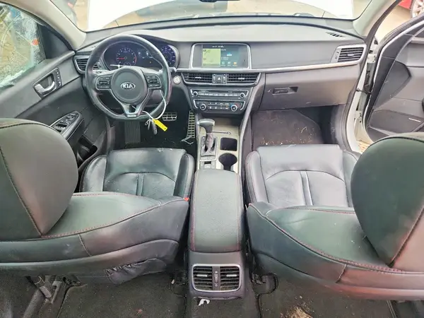5XXGW4L22HG166905 2017 KIA OPTIMA - Image 8