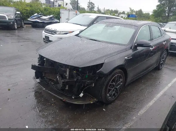 5XXGW4L22KG313800 2019 KIA OPTIMA - Image 2