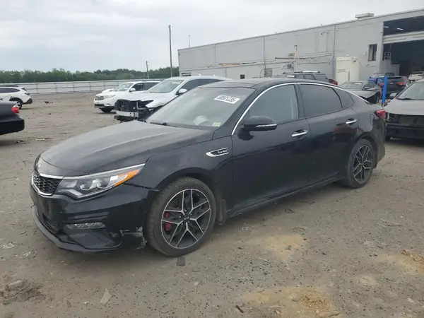 5XXGW4L22KG327700 2019 KIA OPTIMA - Image 1