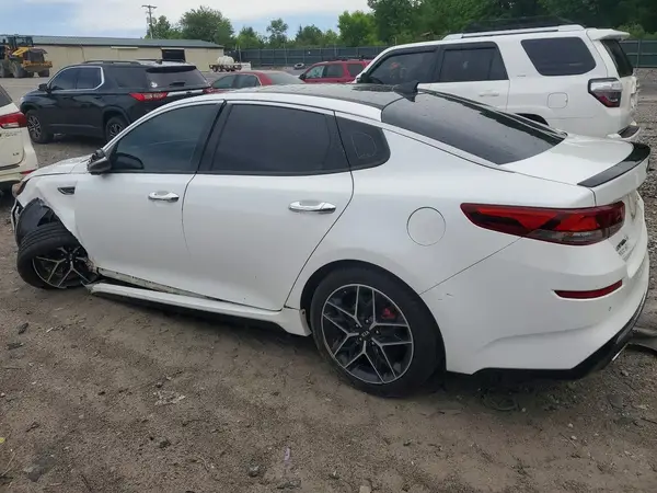 5XXGW4L22KG372412 2019 KIA OPTIMA - Image 2