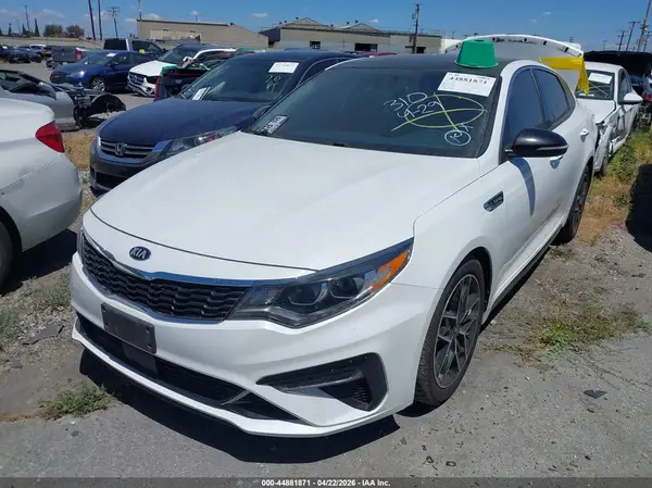 5XXGW4L22KG373494 2019 KIA OPTIMA - Image 2