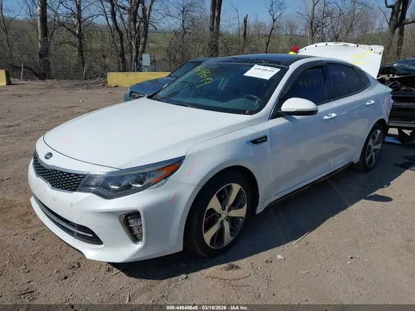 5XXGW4L23JG199840 2018 KIA OPTIMA - Image 2
