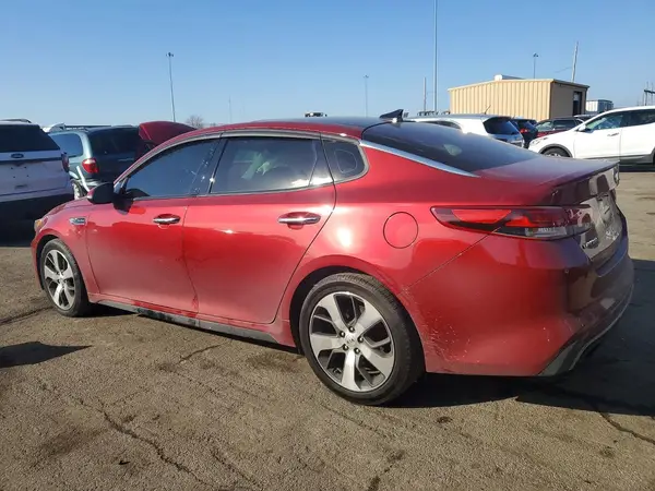 5XXGW4L23JG205961 2018 KIA OPTIMA - Image 2