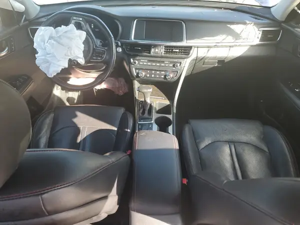 5XXGW4L23JG210058 2018 KIA OPTIMA - Image 8