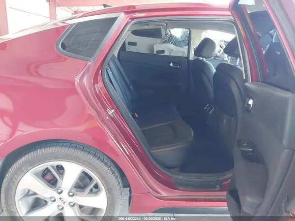 5XXGW4L23JG216958 2018 KIA OPTIMA - Image 8