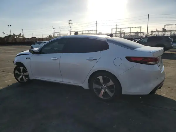 5XXGW4L23JG238989 2018 KIA OPTIMA - Image 2