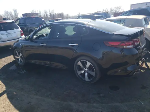 5XXGW4L23JG240158 2018 KIA OPTIMA - Image 2