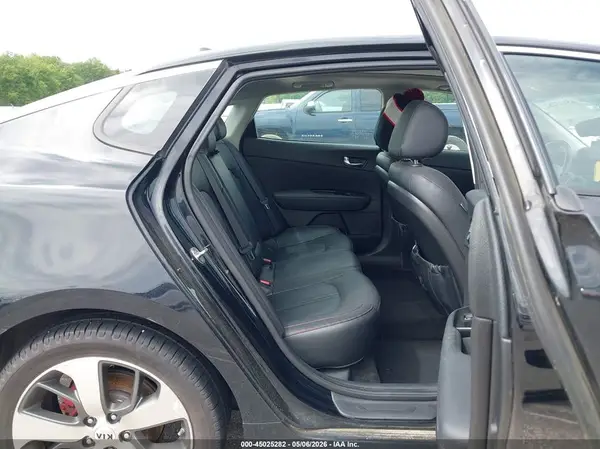 5XXGW4L23JG246591 2018 KIA OPTIMA - Image 8