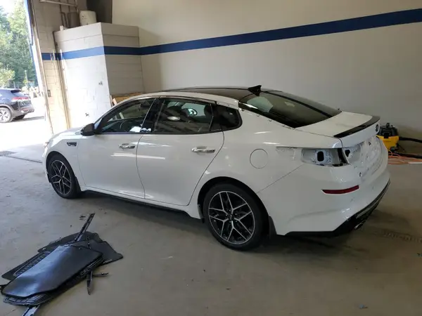 5XXGW4L23LG395733 2020 KIA OPTIMA - Image 2