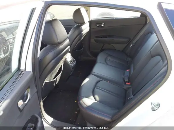 5XXGW4L24GG079408 2016 KIA OPTIMA - Image 8