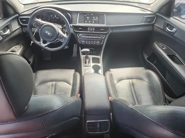5XXGW4L24HG146400 2017 KIA OPTIMA - Image 8
