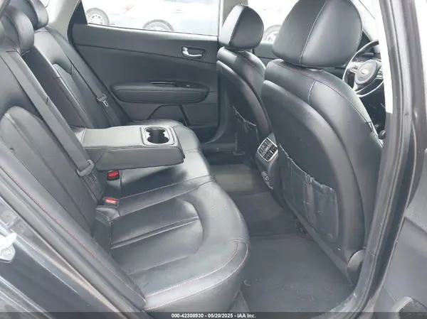 5XXGW4L24JG189561 2018 KIA OPTIMA - Image 8