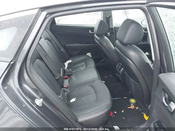 5XXGW4L24JG206603 2018 KIA OPTIMA - Image 8