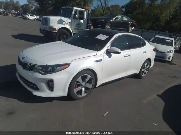 5XXGW4L24JG207914 2018 KIA OPTIMA - Image 2