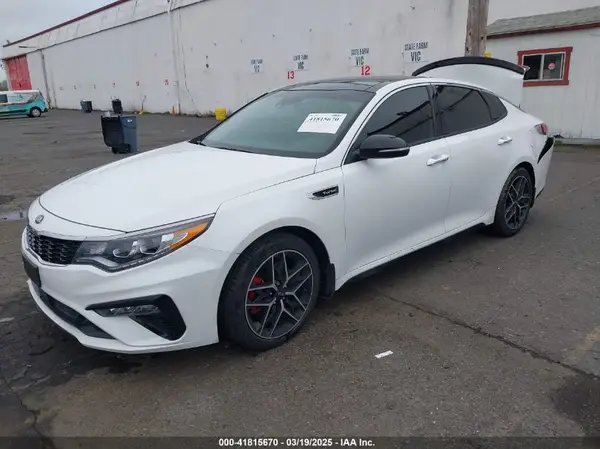 5XXGW4L24KG313474 2019 KIA OPTIMA - Image 2