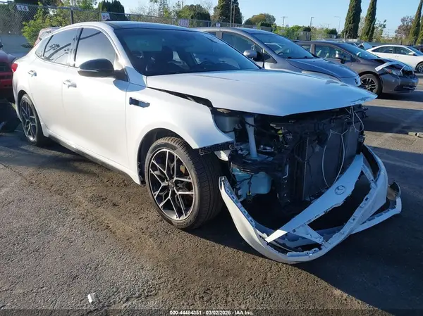 5XXGW4L24KG367020 2019 KIA OPTIMA - Image 1