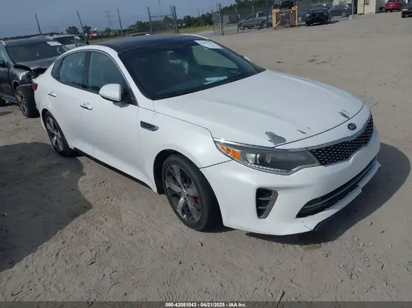 5XXGW4L25GG010677 2016 KIA OPTIMA - Image 1