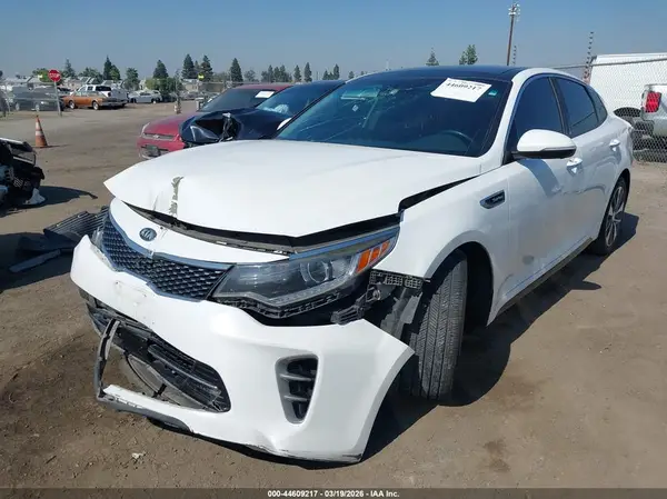 5XXGW4L25GG011540 2016 KIA OPTIMA - Image 2