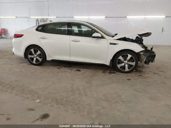 5XXGW4L25GG060284 2016 KIA OPTIMA - Image 1