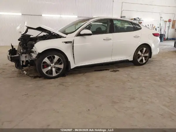 5XXGW4L25GG060284 2016 KIA OPTIMA - Image 2