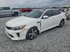 5XXGW4L25HG125877 2017 KIA OPTIMA