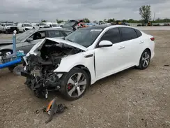 5XXGW4L25HG160080 2017 KIA OPTIMA