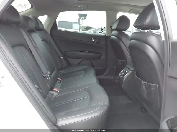 5XXGW4L25JG192887 2018 KIA OPTIMA - Image 8