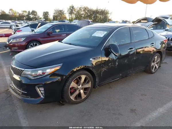 5XXGW4L25JG209848 2018 KIA OPTIMA - Image 2