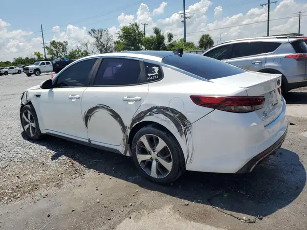 5XXGW4L26GG015998 2016 KIA OPTIMA - Image 2