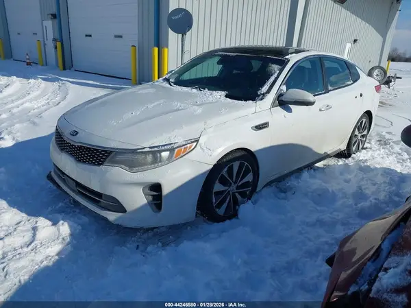 5XXGW4L26GG022109 2016 KIA OPTIMA - Image 2