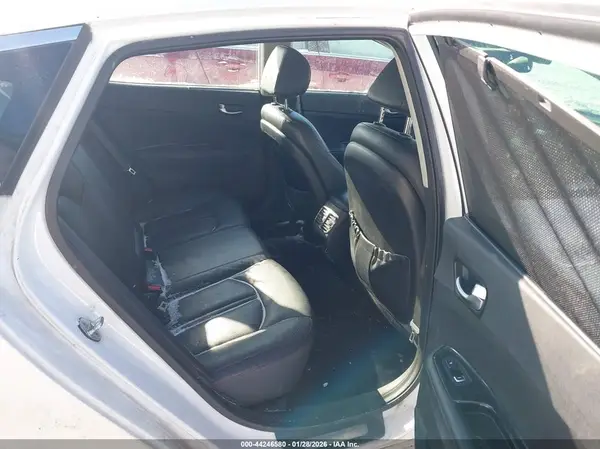 5XXGW4L26GG022109 2016 KIA OPTIMA - Image 8