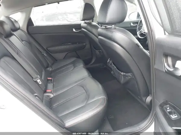 5XXGW4L26GG078745 2016 KIA OPTIMA - Image 8
