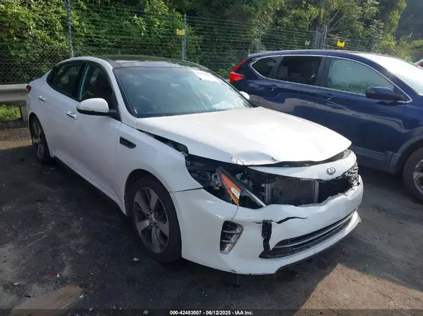 5XXGW4L26HG125516 2017 KIA OPTIMA - Image 1