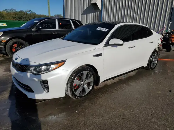 5XXGW4L26HG159620 2017 KIA OPTIMA - Image 1