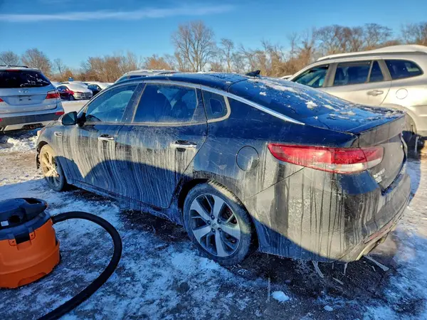 5XXGW4L26JG202746 2018 KIA OPTIMA - Image 2