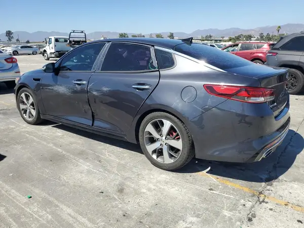 5XXGW4L26JG203993 2018 KIA OPTIMA - Image 2