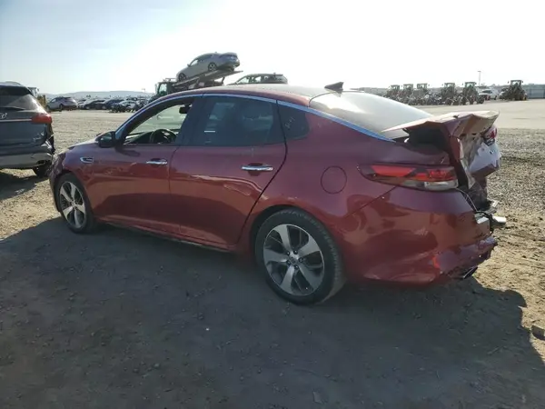 5XXGW4L26JG227713 2018 KIA OPTIMA - Image 2