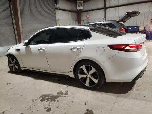 5XXGW4L27GG011734 2016 KIA OPTIMA - Image 2