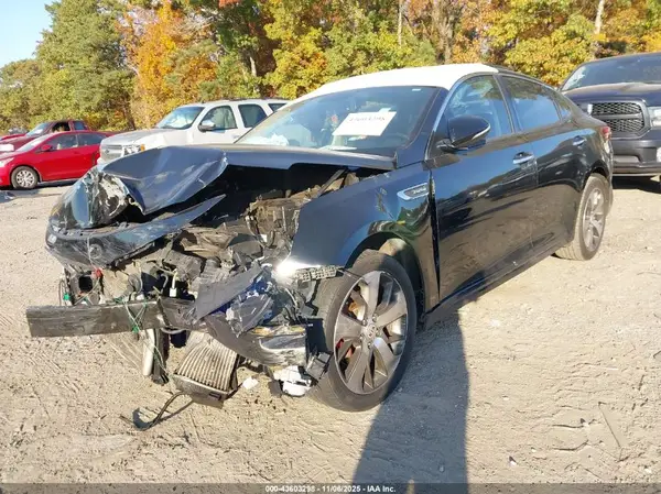 5XXGW4L27JG200665 2018 KIA OPTIMA - Image 2
