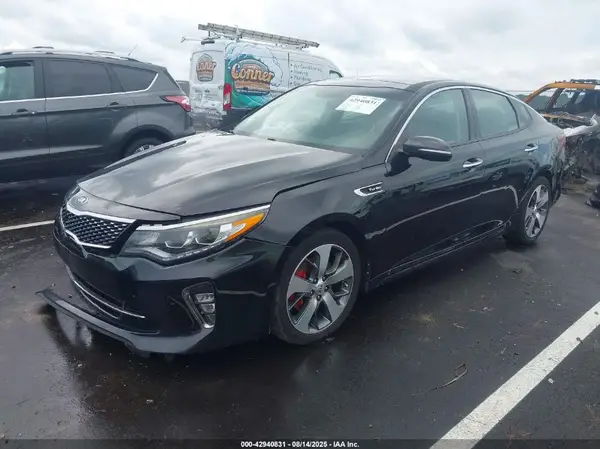 5XXGW4L27JG205848 2018 KIA OPTIMA - Image 2