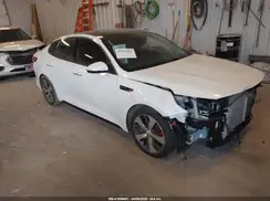 5XXGW4L27JG237960 2018 KIA OPTIMA