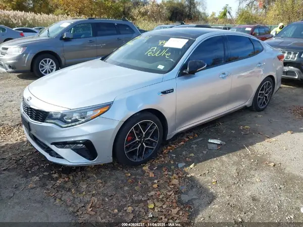 5XXGW4L27KG379744 2019 KIA OPTIMA - Image 2