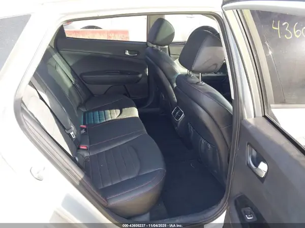 5XXGW4L27KG379744 2019 KIA OPTIMA - Image 8