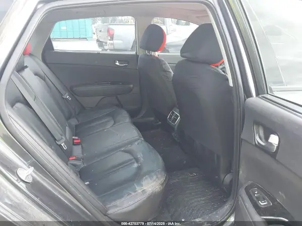 5XXGW4L28GG010897 2016 KIA OPTIMA - Image 8
