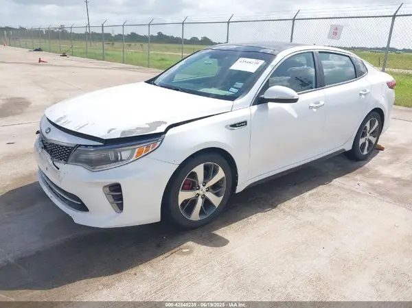 5XXGW4L28GG019177 2016 KIA OPTIMA - Image 2