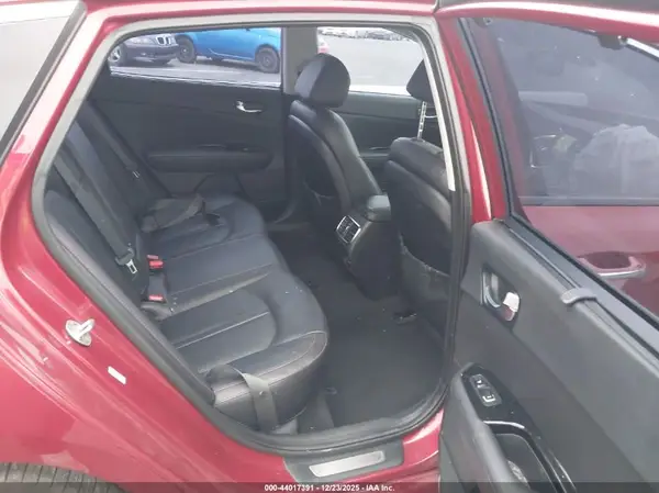 5XXGW4L28GG063650 2016 KIA OPTIMA - Image 8