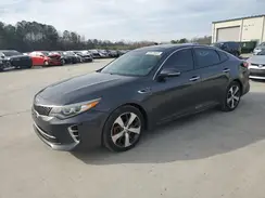 5XXGW4L28HG125596 2017 KIA OPTIMA